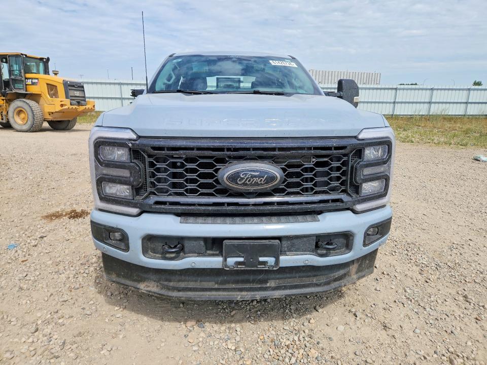 Photo 5 from auction – 2026 FORD F350 with VIN 1FT8W3BN9TEC18697