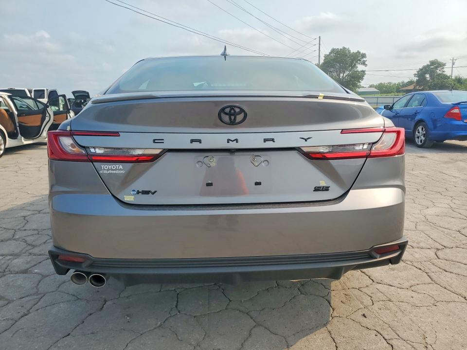 Photo 6 from auction – 2026 TOYOTA CAMRY with VIN 4T1DAACK2TU675861