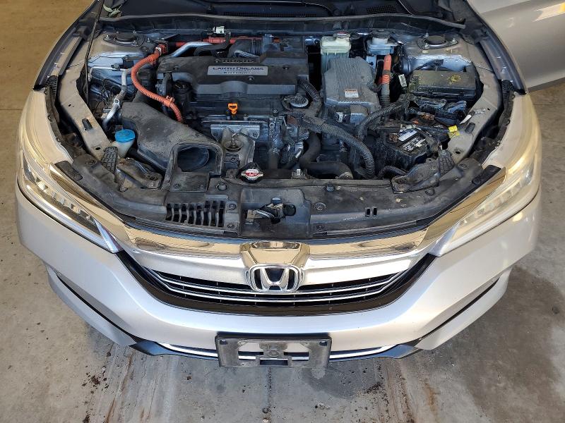 Photo 11 from auction – 2017 HONDA ACCORD with VIN JHMCR6F74HC011702