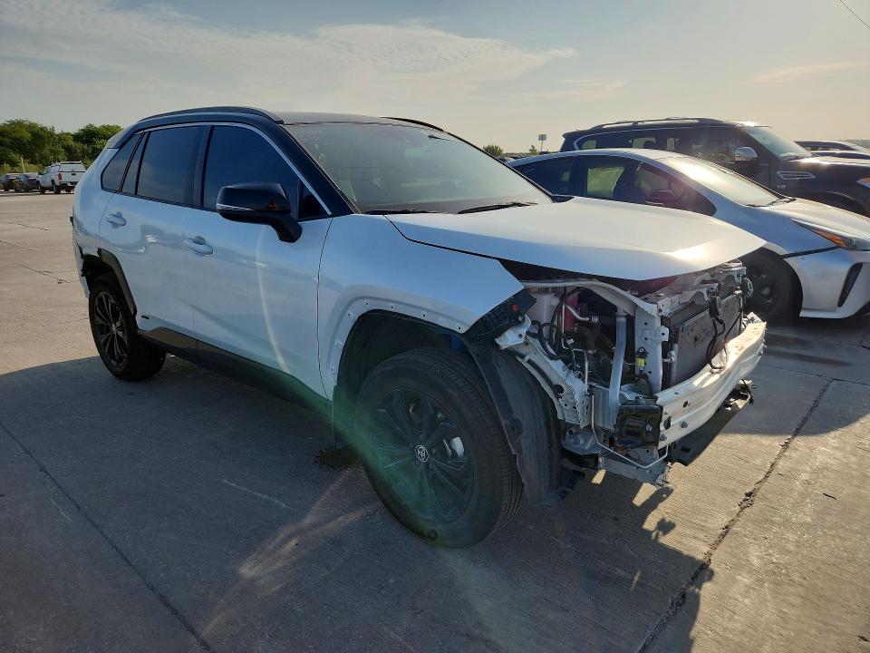 Photo 4 from auction – 2024 TOYOTA RAV4 with VIN 2T3E6RFV5RW082375