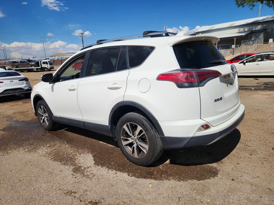 Photo 2 from auction – 2017 TOYOTA RAV4 with VIN JTMWFREV1HJ105881