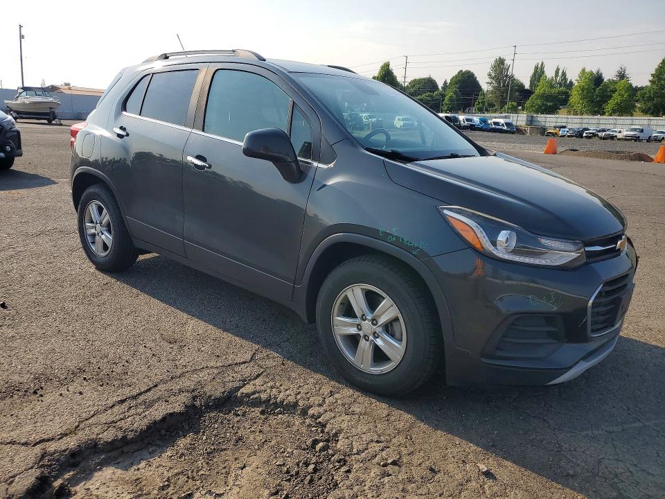 Photo 4 from auction – 2018 CHEVROLET TRAX with VIN 3GNCJLSB9JL221862