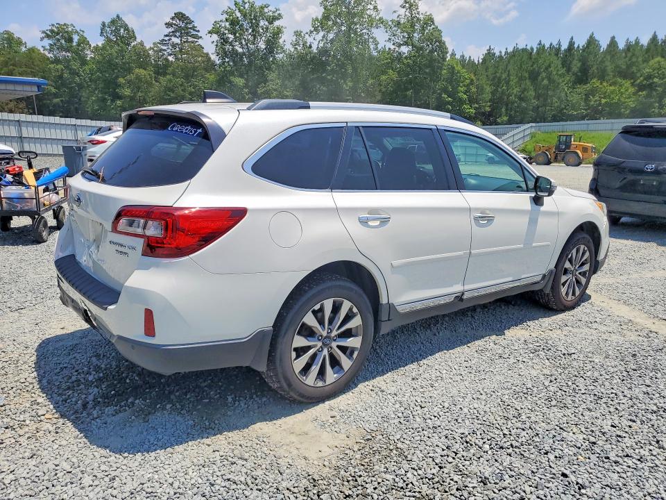 Zdjęcie 3 z aukcji – 2017 SUBARU OUTBACK z VIN 4S4BSETC0H3226048