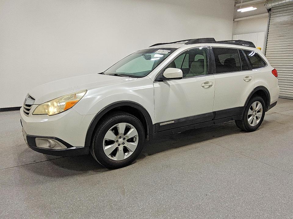 2011 SUBARU OUTBACK