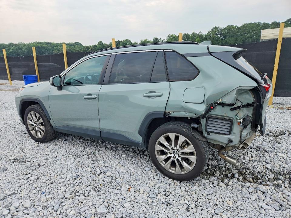 Foto 2 de la subasta – 2021 TOYOTA RAV4 con VIN 2T3C1RFV7MC088758