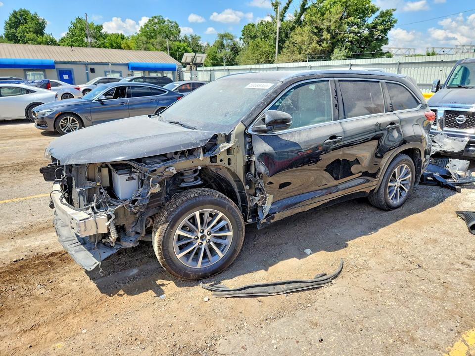 TOYOTA HIGHLANDER 2017 con VIN 5TDJZRFH2HS383993 - Foto de la subasta