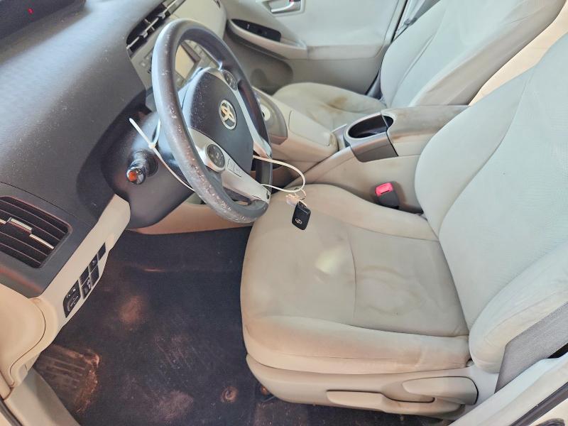 Photo 7 from auction – 2013 TOYOTA PRIUS with VIN JTDKN3DU1D5575824