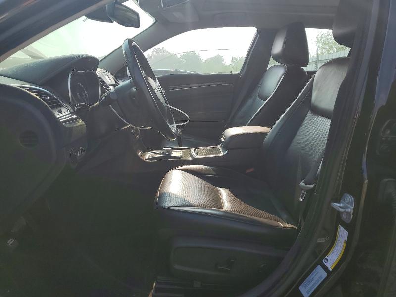 Photo 7 from auction – 2016 CHRYSLER 300C with VIN 2C3CCAKG3GH261704