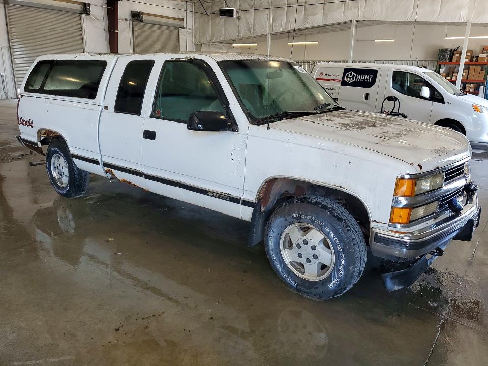 Photo 4 from auction – 1995 CHEVROLET GMT-400 with VIN 2GCEK19K0S1282223