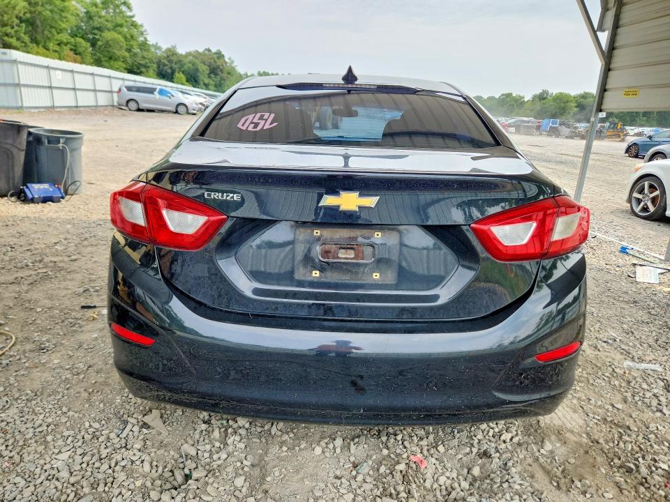 Photo 6 from auction – 2018 CHEVROLET CRUZE with VIN 1G1BC5SM8J7182240
