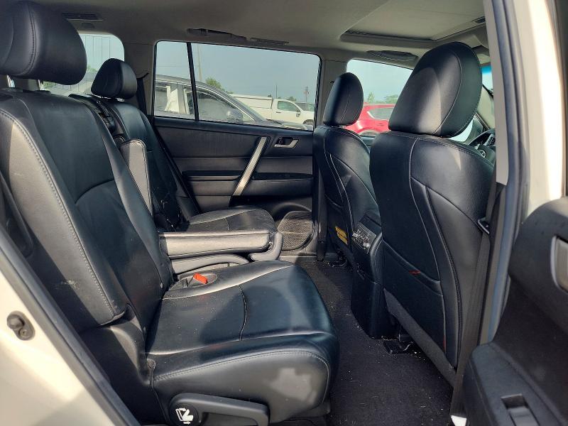 Снимка 11 от търг – 2013 TOYOTA HIGHLANDER с VIN 5TDBK3EH4DS179892