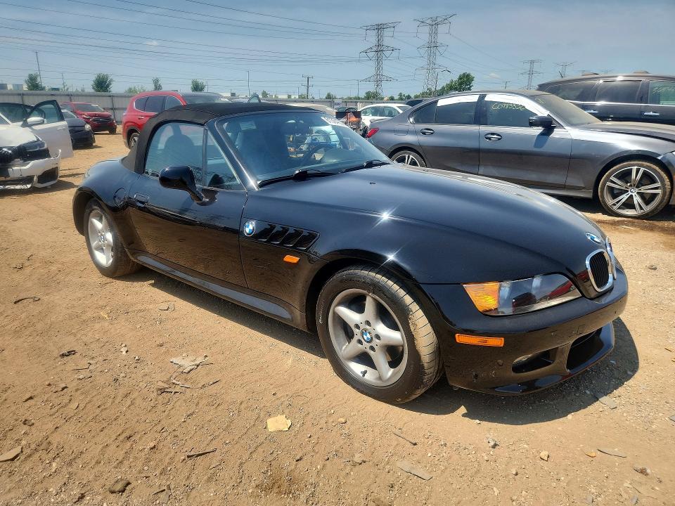 Photo 4 from auction – 1998 BMW Z3 with VIN 4USCJ3338WLB63677