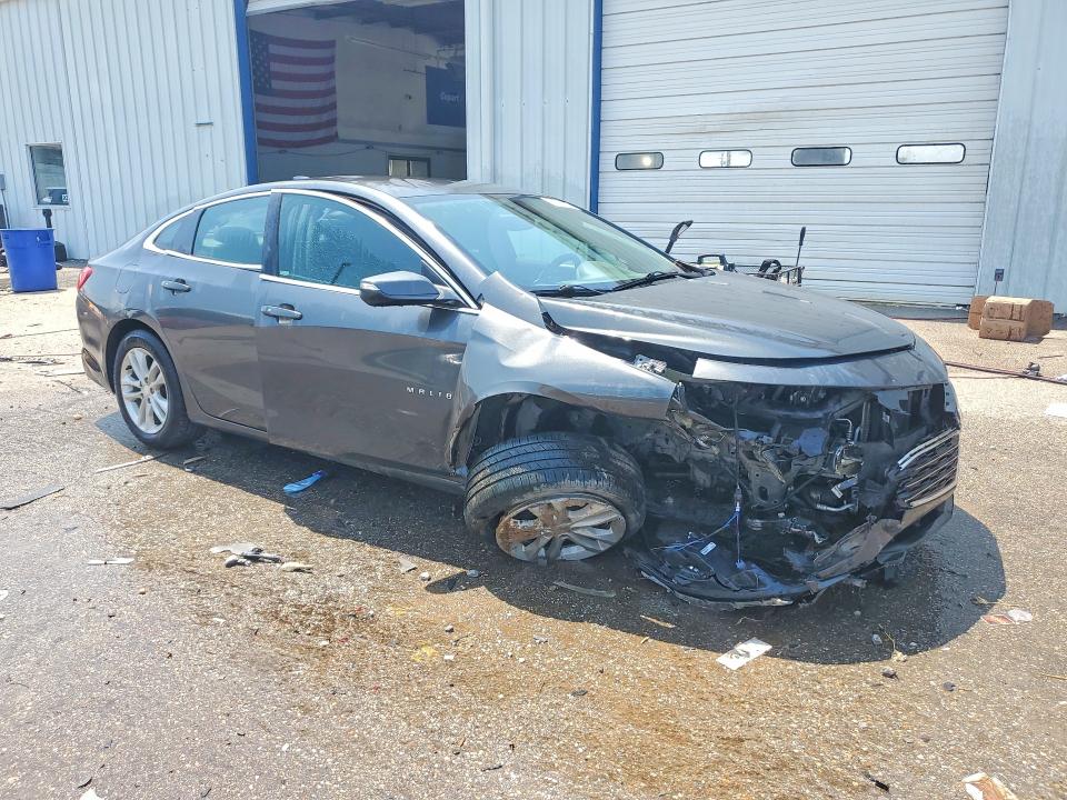 Photo 4 from auction – 2018 CHEVROLET MALIBU with VIN 1G1ZD5ST8JF158402