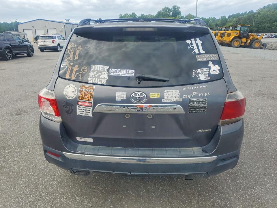 Photo 6 from auction – 2011 TOYOTA HIGHLANDER with VIN 5TDDK3EH8BS091000