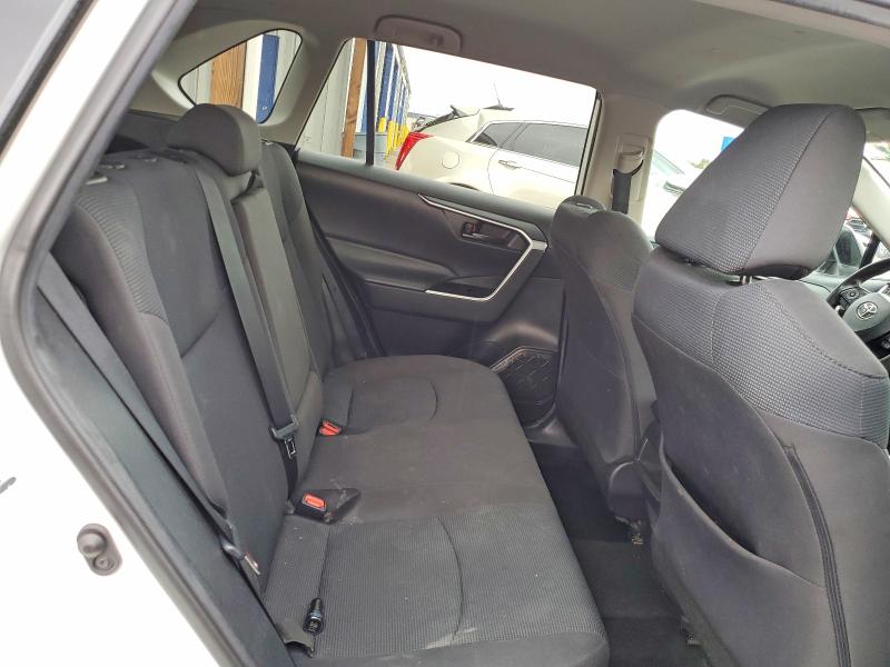 Photo 10 from auction – 2021 TOYOTA RAV4 with VIN 2T3H1RFV0MC127972