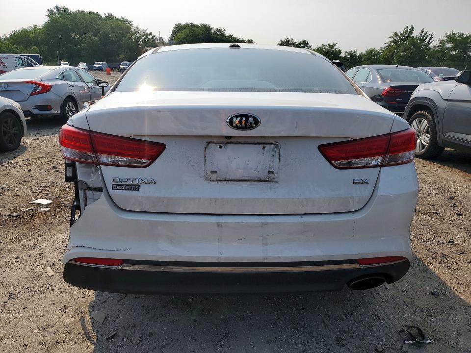 Photo 6 from auction – 2016 KIA OPTIMA with VIN 5XXGU4L34GG081481