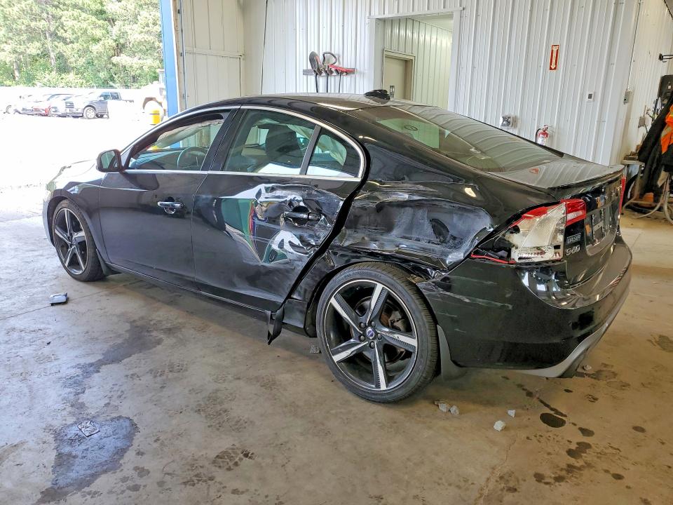 Photo 2 from auction – 2016 VOLVO S60 with VIN YV149MTP5G2414388