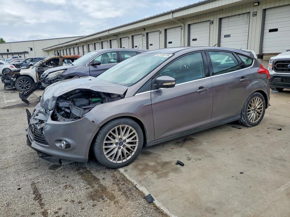 FORD FOCUS 2014 with VIN 1FADP3N21EL370782 - Photo from auction