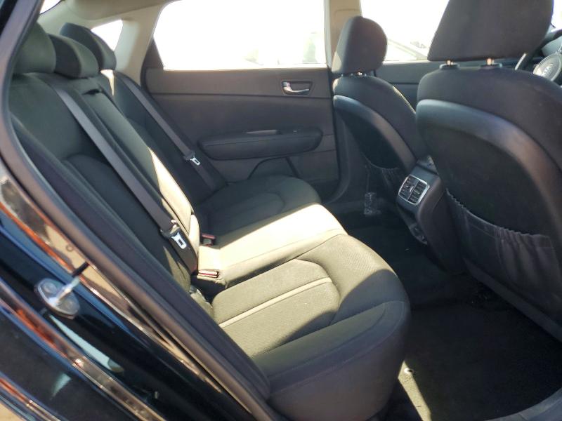 Photo 10 from auction – 2018 KIA OPTIMA with VIN KNAGT4LE0J5020352