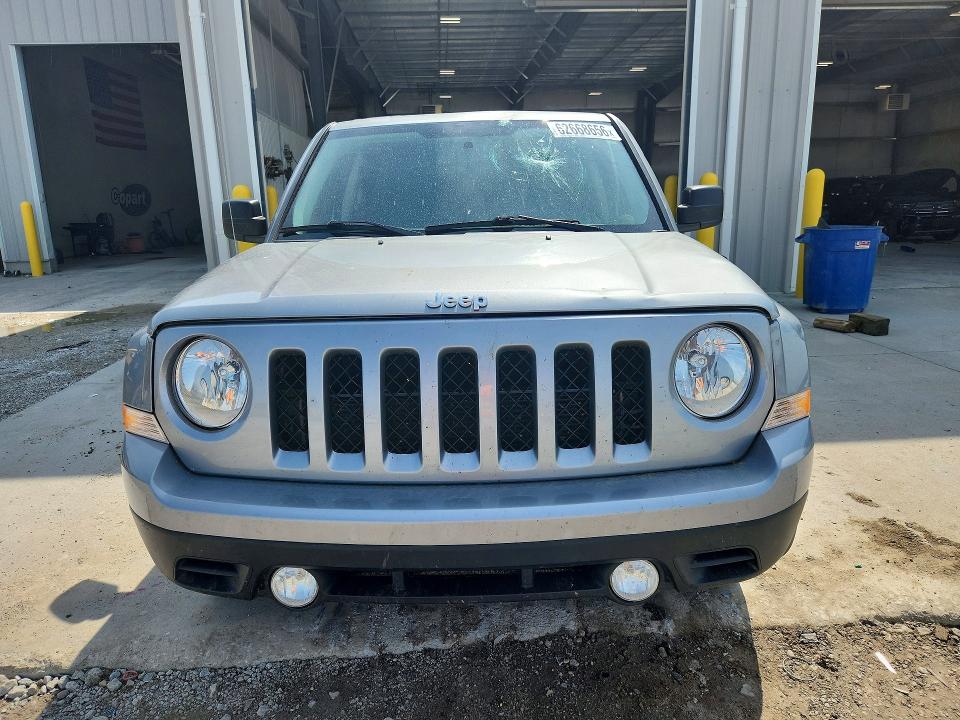 Photo 5 from auction – 2015 JEEP PATRIOT with VIN 1C4NJPFA8FD209743