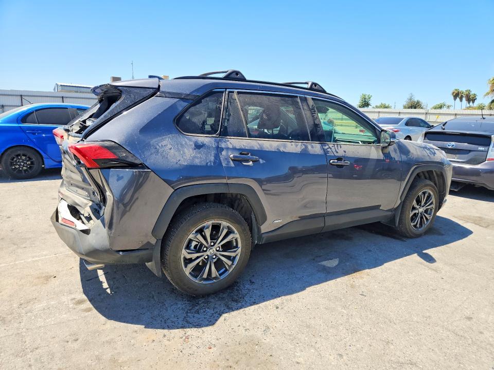 Photo 3 from auction – 2024 TOYOTA RAV4 with VIN JTMB6RFV4RD147488