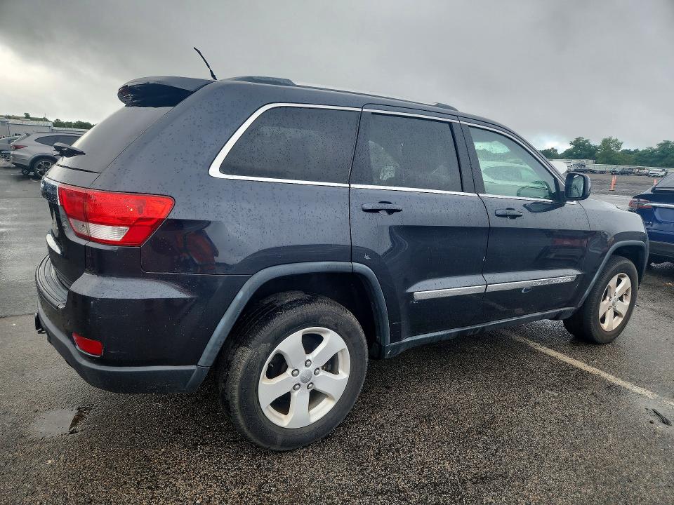 Photo 3 from auction – 2012 JEEP GRAND CHEROKEE with VIN 1C4RJFAG1CC268965