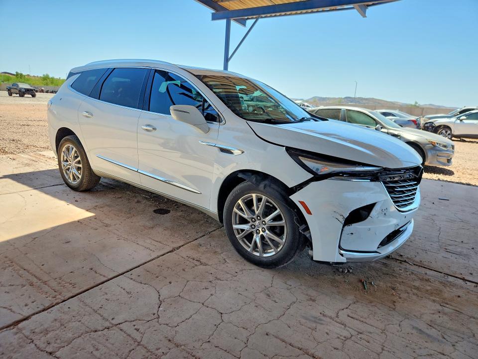 Photo 4 from auction – 2023 BUICK ENCLAVE with VIN 5GAERBKWXPJ273428