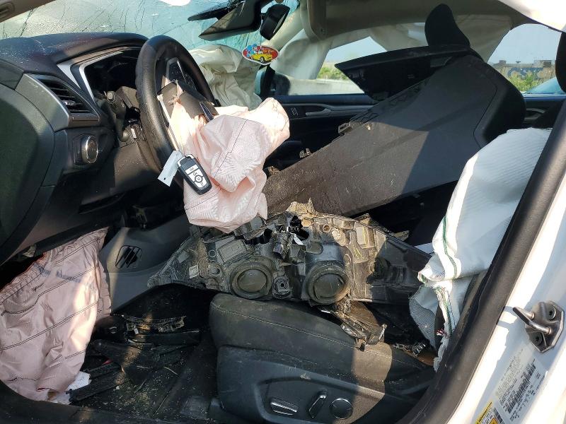 Photo 7 from auction – 2020 FORD FUSION with VIN 3FA6P0LU7LR106735