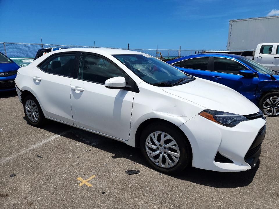 Photo 4 from auction – 2018 TOYOTA COROLLA with VIN 5YFBURHE2JP758866