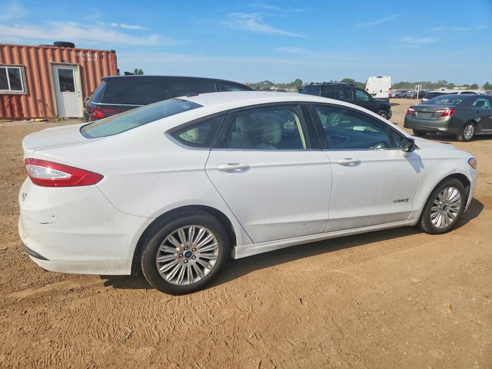 Photo 3 from auction – 2014 FORD FUSION with VIN 3FA6P0LU2ER339036