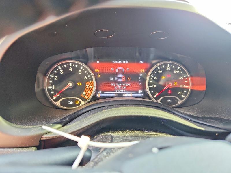 Photo 9 from auction – 2022 JEEP RENEGADE with VIN ZACNJDD10NPP00936
