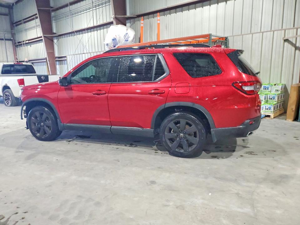 Photo 2 from auction – 2025 HONDA PILOT with VIN 5FNYG1H94SB130178