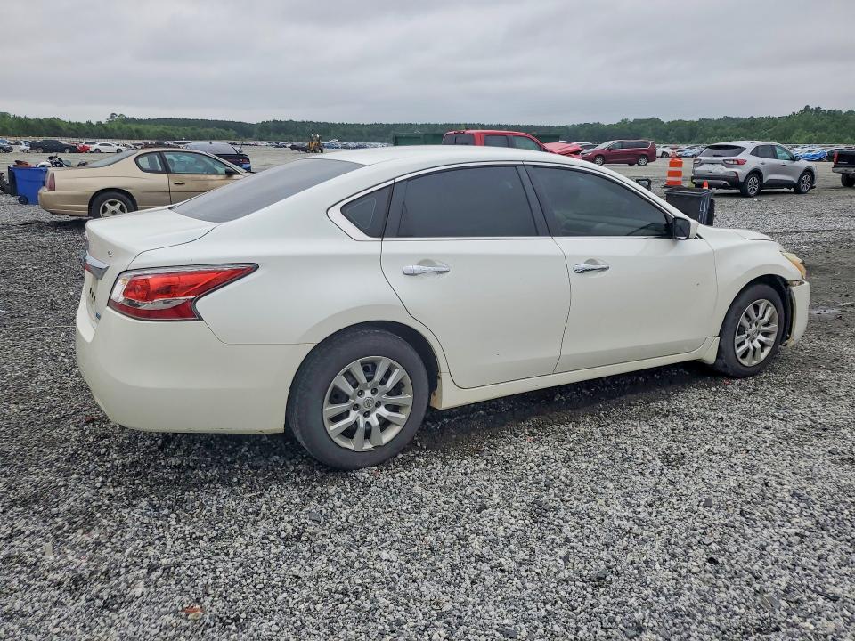 Photo 3 from auction – 2014 NISSAN ALTIMA with VIN 1N4AL3AP2EC184779