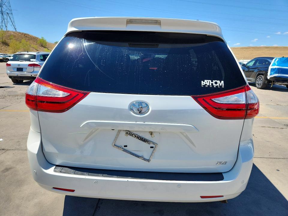 Photo 6 from auction – 2016 TOYOTA SIENNA with VIN 5TDYK3DC8GS747565