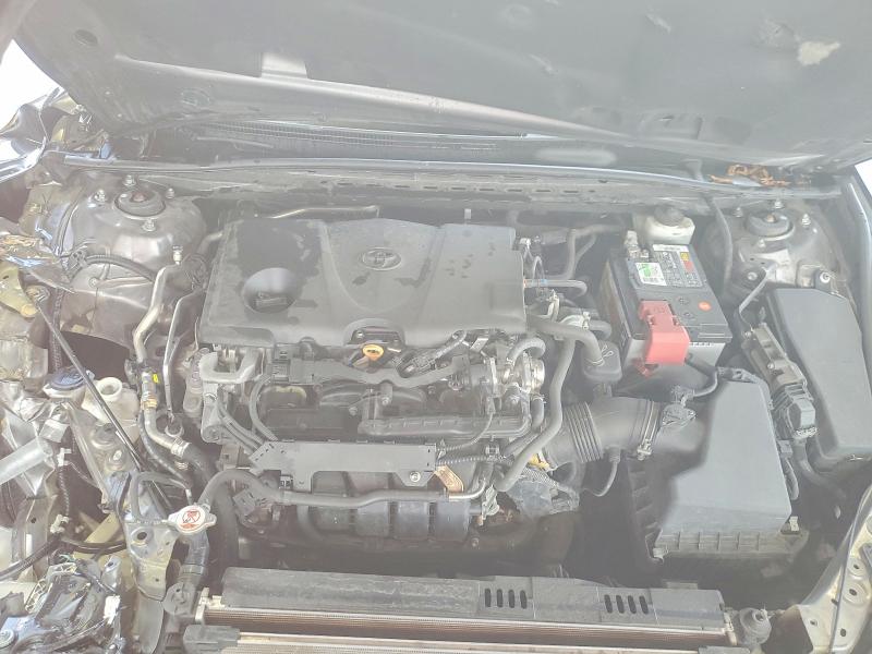 Photo 11 from auction – 2022 TOYOTA CAMRY with VIN 4T1C11AK5NU688282