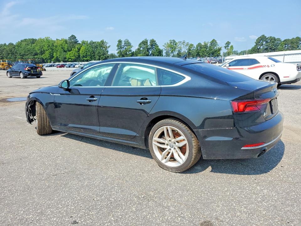Photo 2 from auction – 2019 AUDI A5 with VIN WAUANCF58KA028553