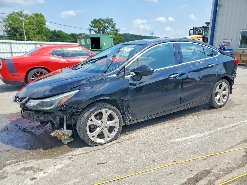CHEVROLET CRUZE 2017 with VIN 1G1BF5SM0H7249575 - Photo from auction