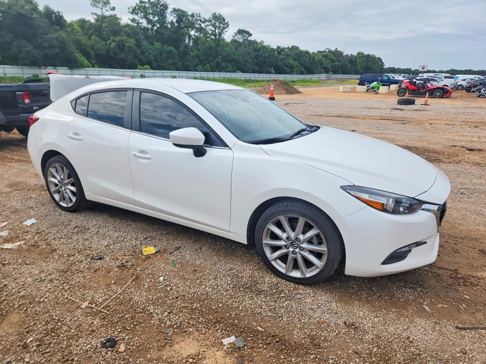 Photo 4 from auction – 2017 MAZDA 3 with VIN 3MZBN1V72HM113931