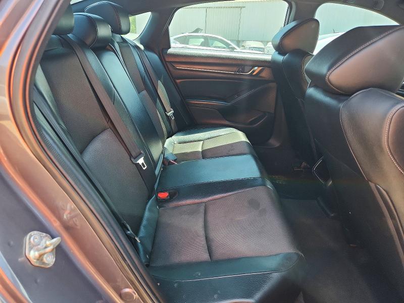 Photo 10 from auction – 2018 HONDA ACCORD with VIN 1HGCV1F36JA155199