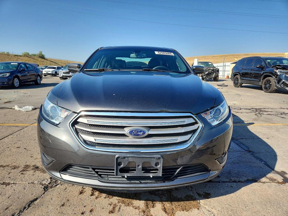 Photo 5 from auction – 2016 FORD TAURUS with VIN 1FAHP2E82GG138638