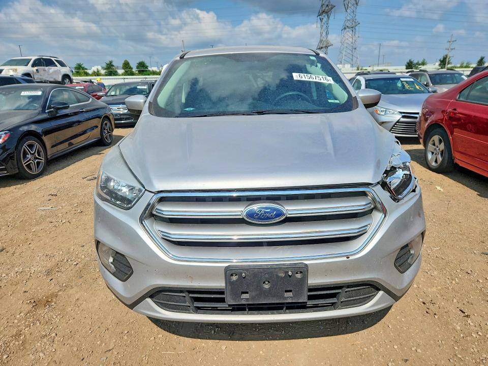 Снимка 5 от търг – 2017 FORD ESCAPE с VIN 1FMCU9GD7HUC20699