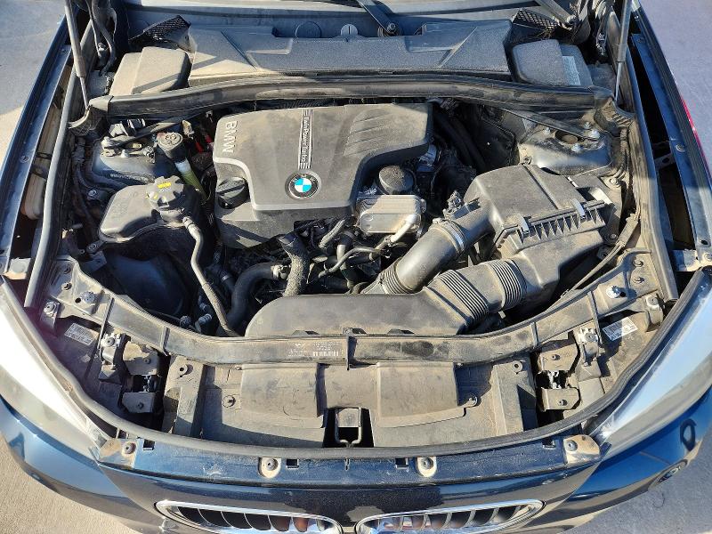 Photo 11 from auction – 2015 BMW X1 with VIN WBAVM1C52FVZ93761
