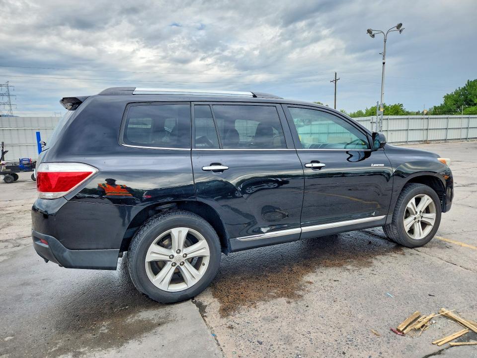 Photo 3 from auction – 2012 TOYOTA HIGHLANDER with VIN 5TDDK3EH7CS160342