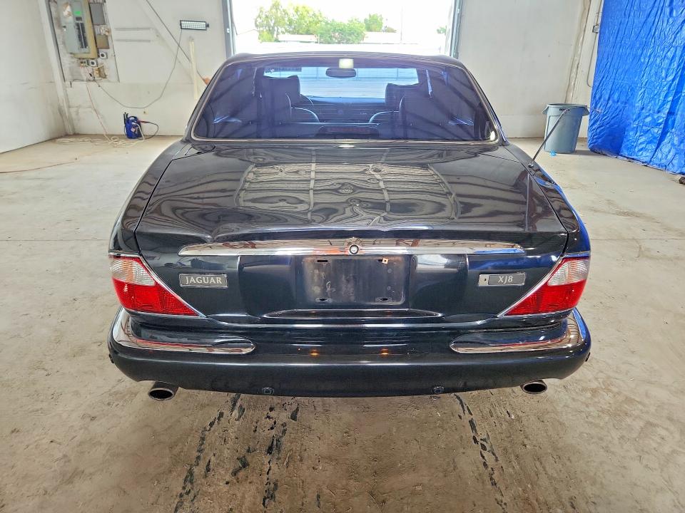 Photo 6 from auction – 2003 JAGUAR XJ8 with VIN SAJDA14C33LF52639