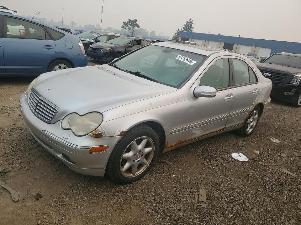 MERCEDES-BENZ C 2003 with VIN WDBRF81J53F357637 - Photo from auction