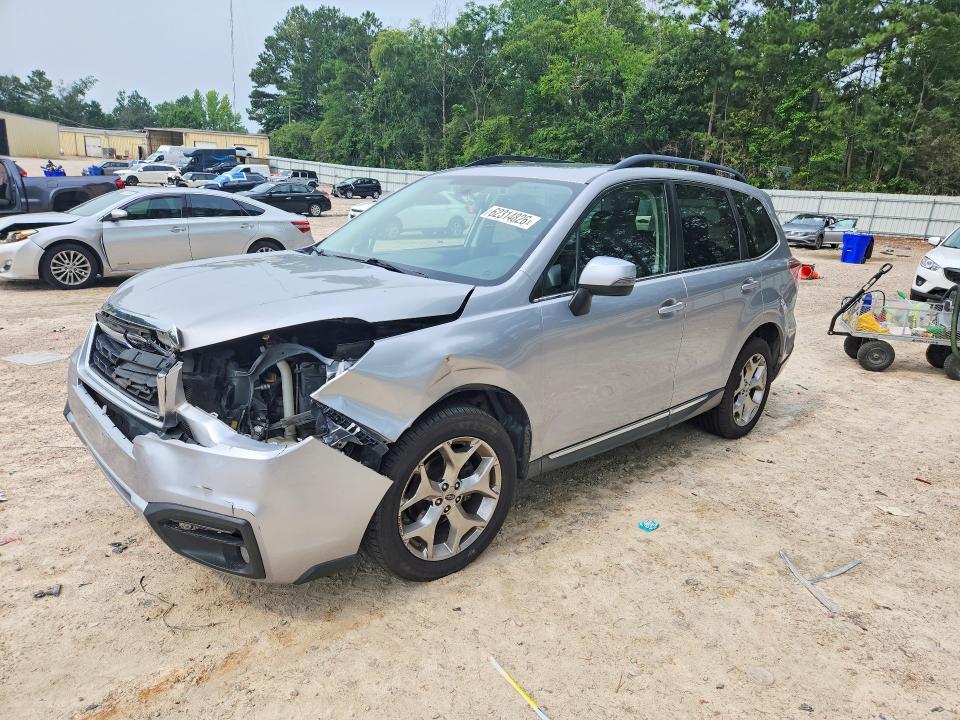 SUBARU FORESTER 2017 with VIN JF2SJAWC4HH556470 - Photo from auction