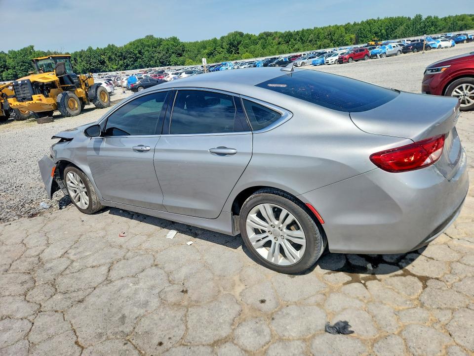 Photo 2 from auction – 2015 CHRYSLER 200 with VIN 1C3CCCAB9FN622599