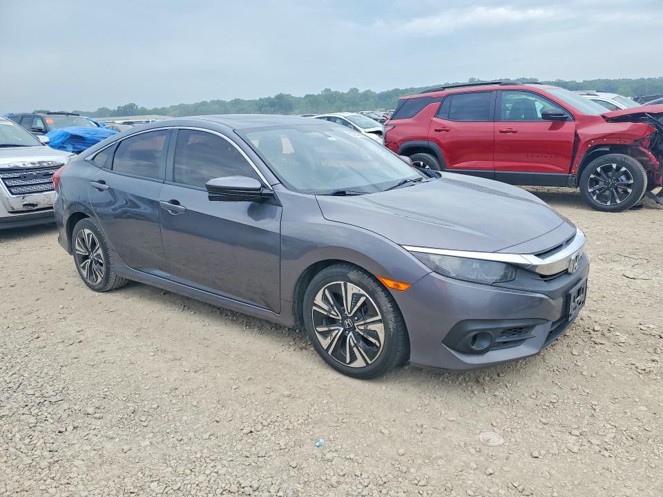 Photo 4 from auction – 2016 HONDA CIVIC with VIN 19XFC1F35GE012106