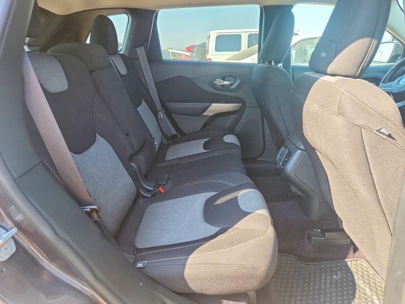 Photo 10 from auction – 2018 JEEP CHEROKEE with VIN 1C4PJMCX8JD597713