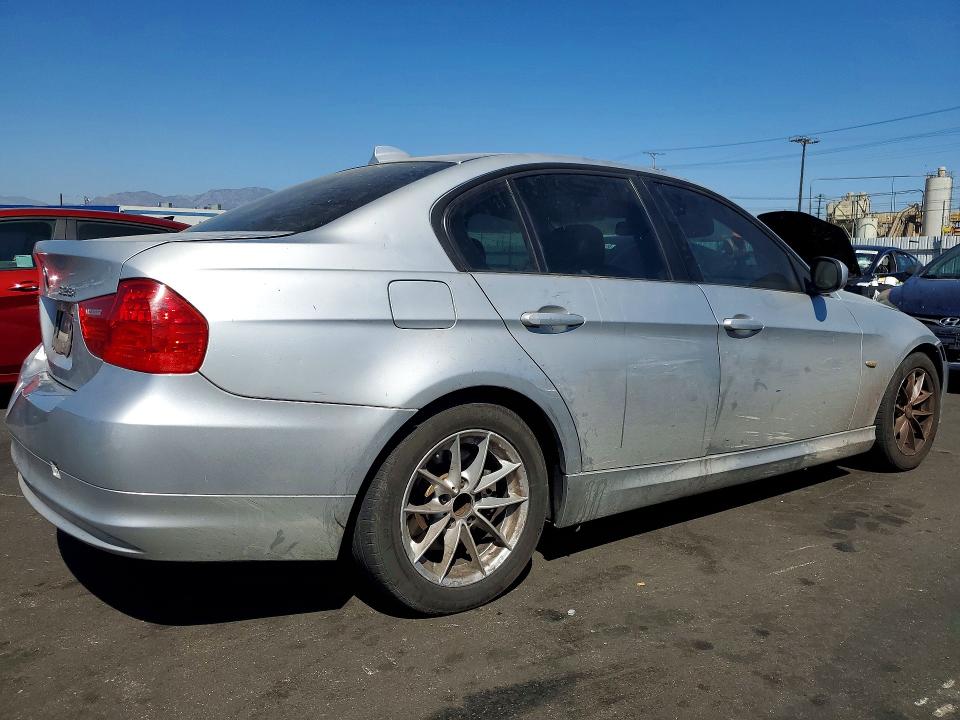 Photo 3 from auction – 2010 BMW 328 with VIN WBAPH5C50AA439350